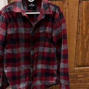 Hollister Men's Burgundy and Charcoal Plaid Shirt